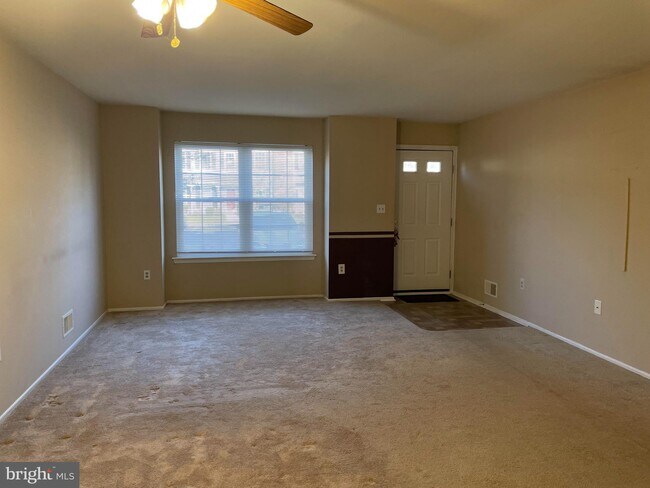Foto del edificio - 809 Lindsley Ct
