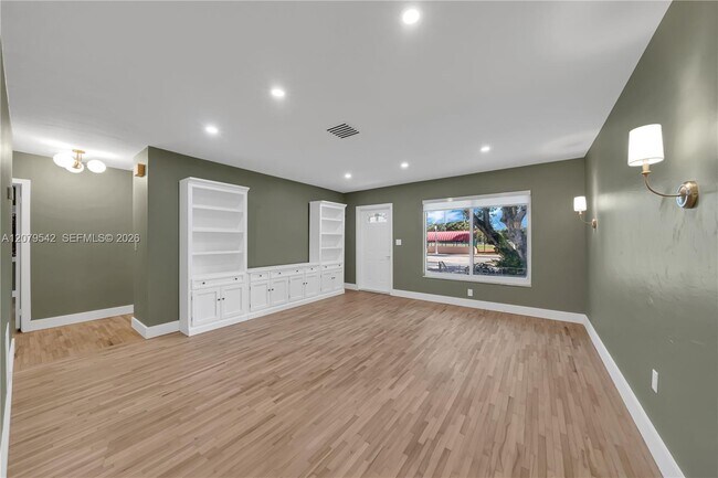 Building Photo - 3145 Segovia St