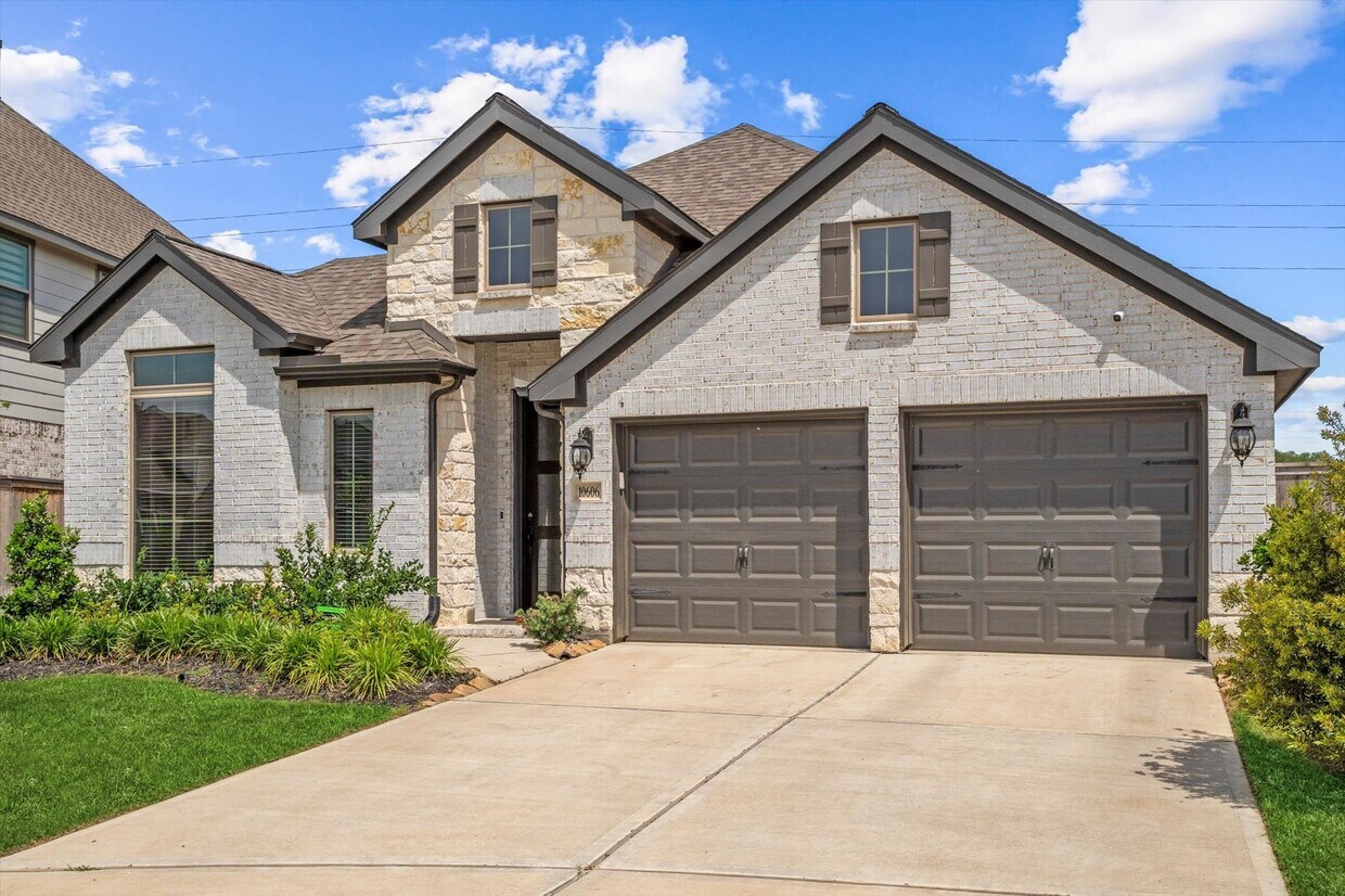 Foto principal - 10606 Beacon Hbr Wy