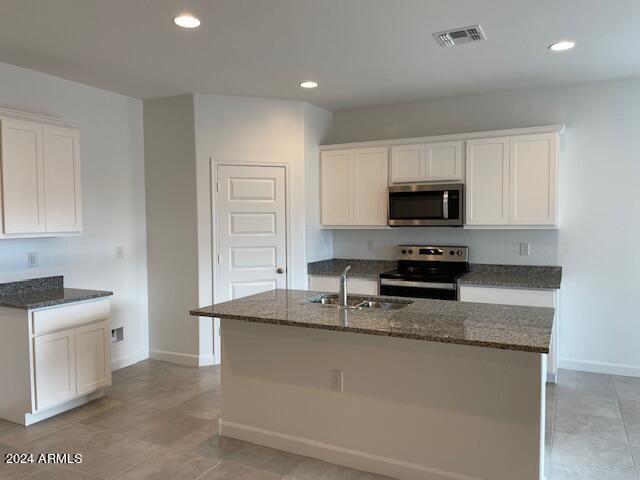 Foto del edificio - 2471 W Shanley Ave