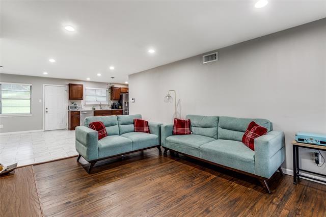 Building Photo - 4011 Sun Valley Dr