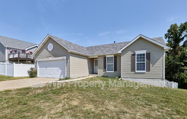 Building Photo - 4927 Triple Tree Ct