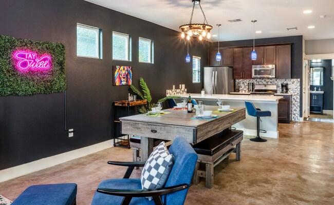 Foto del edificio - 3000 Neal St