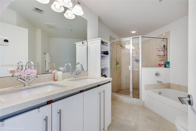 Foto del edificio - 79 SW 12th St