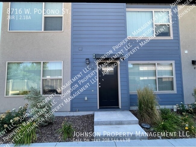 Building Photo - Stylish Garden City Townhome with Modern A...