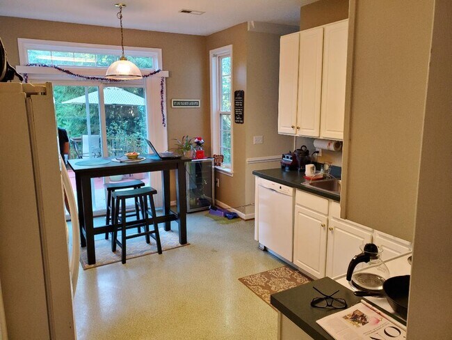 Building Photo - 1083 Autumn Hill Ct