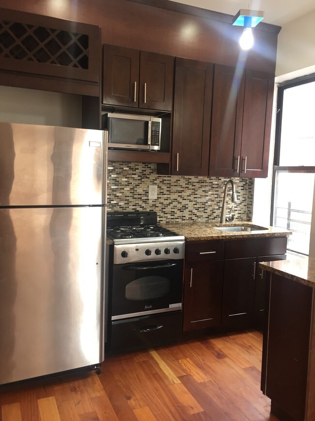 Building Photo - 85 Ralph Ave