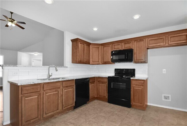 Building Photo - 1240 Lariat Dr