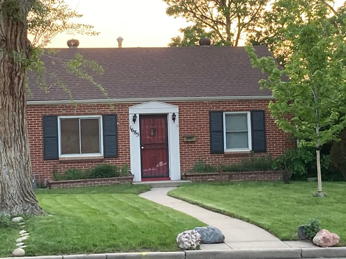 Primary Photo - 1685 Tamarac St