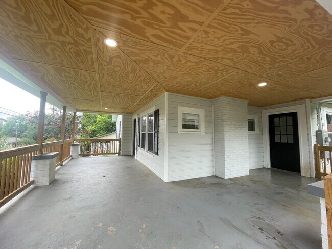 Foto del edificio - 246 S Hill St