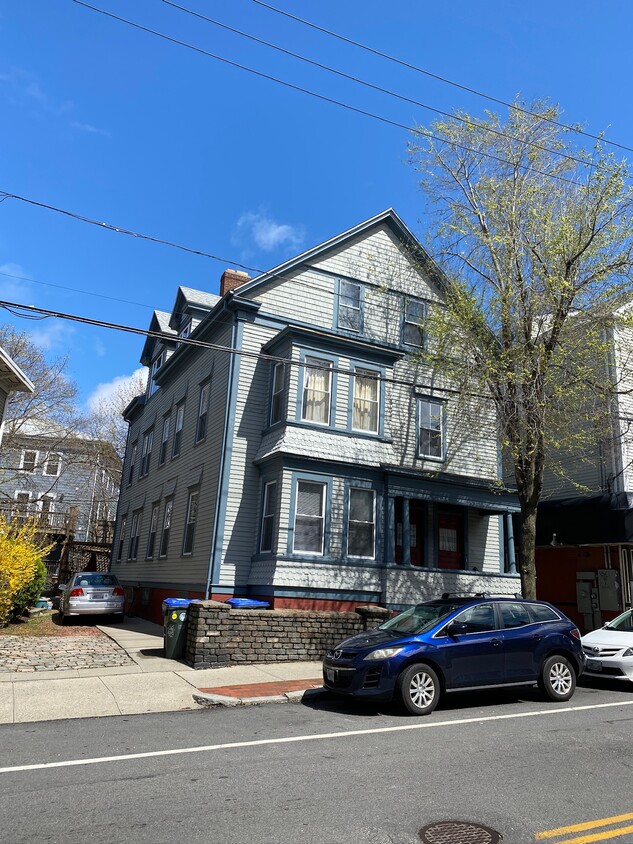 House - 366 Wickenden St