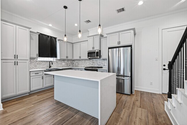 Foto del edificio - 7314 Avenue L