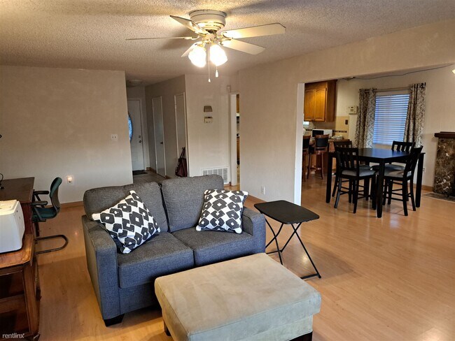 Building Photo - Room for Rent, 1 bath House - 5517 Fiesta ...