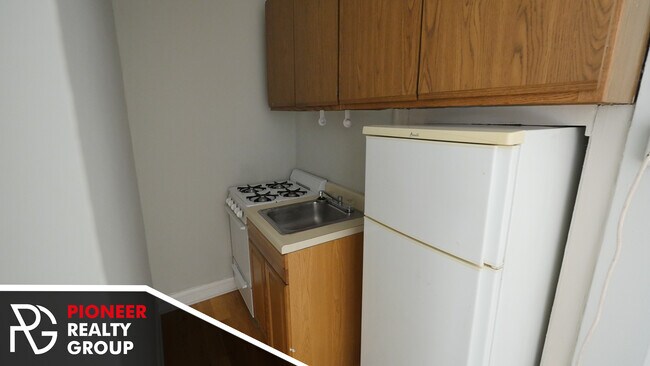 Foto del edificio - 2825 N Burling St