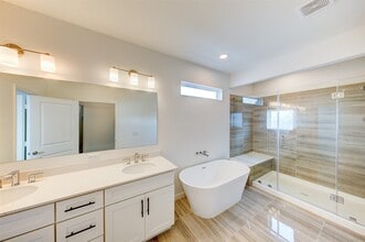 Building Photo - 1526 Ojeman Rd