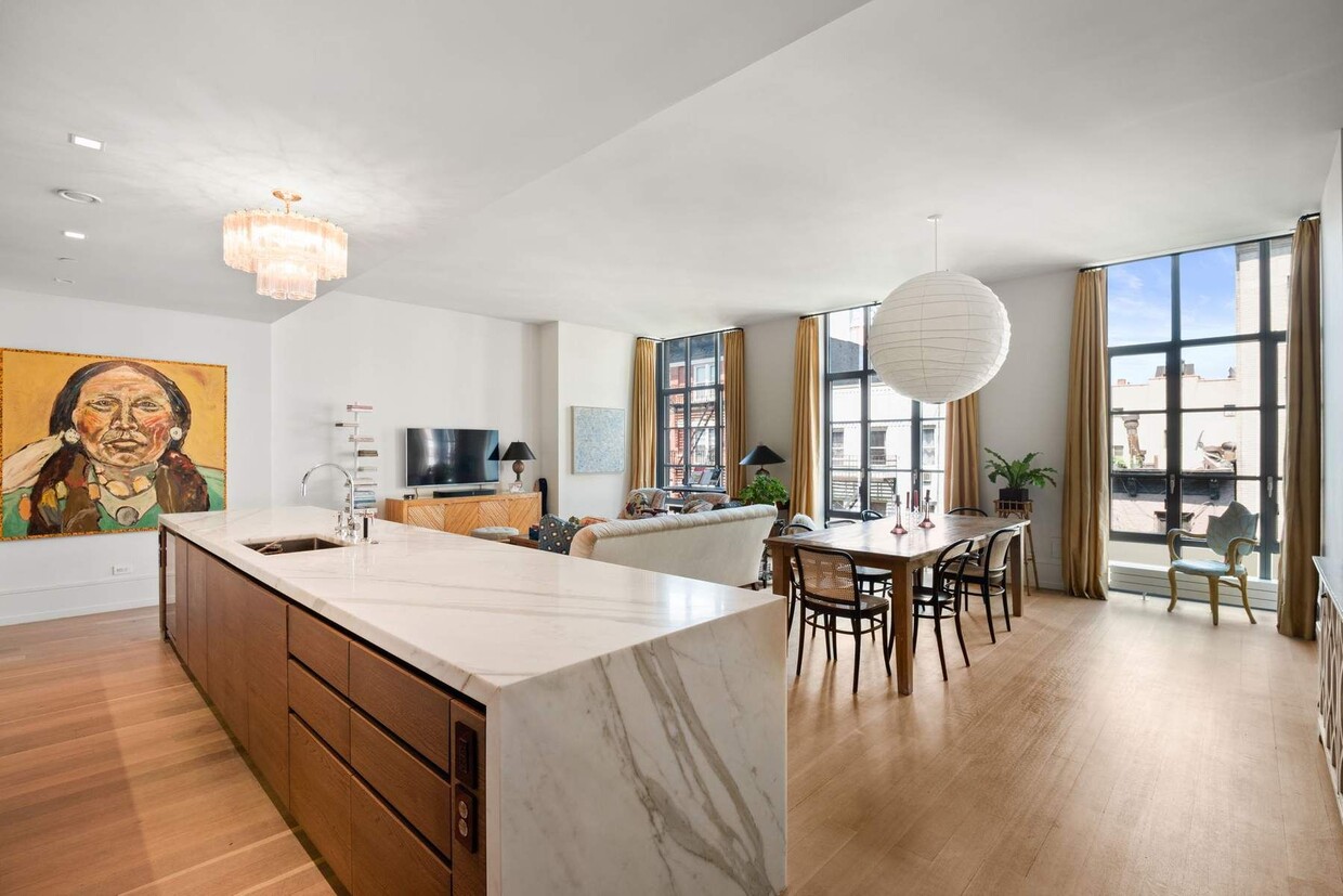 Foto principal - 215 Sullivan St