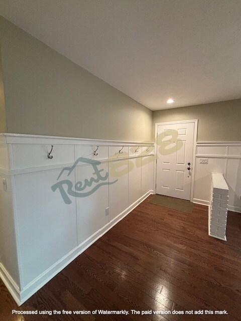 Foto del edificio - 201 Camellia Way