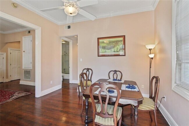 Foto del edificio - 741 Dauphine St