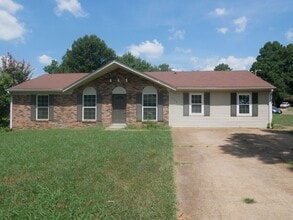 Building Photo - 1750 Brown Cove