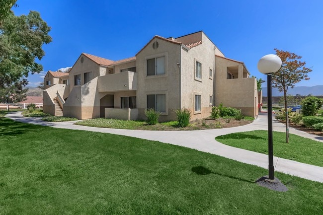 Building Photo - Sand Canyon Villas & Townhomes