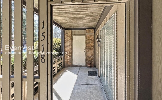 Building Photo - 2812 Georgetown Dr