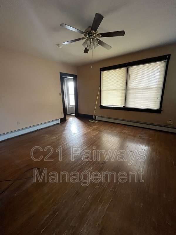 Building Photo - 534 Cavitt Ave