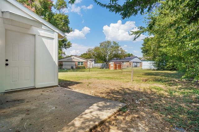 Foto del edificio - 7937 Trimble Dr