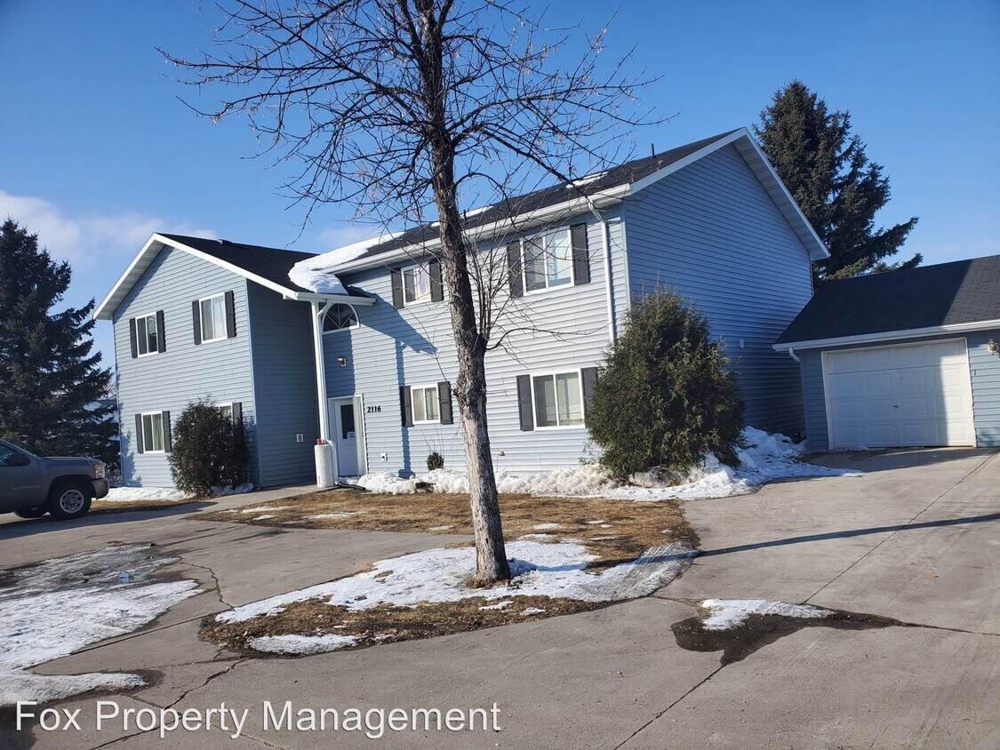 Foto principal - 2114 8th Ave NW