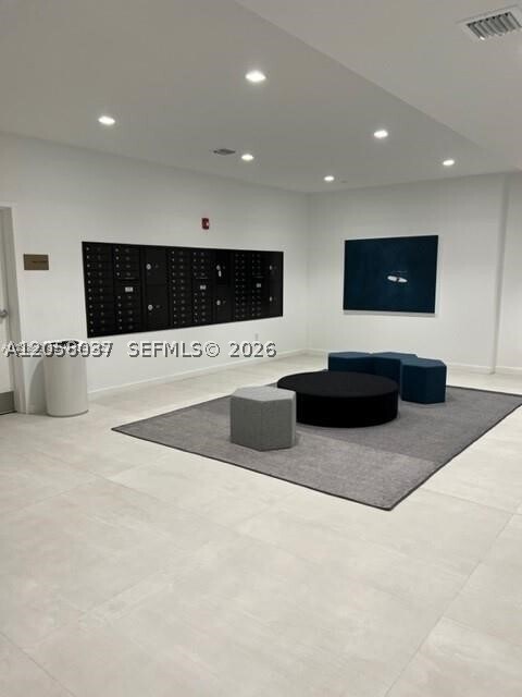 Foto del edificio - 13800 Highland Dr