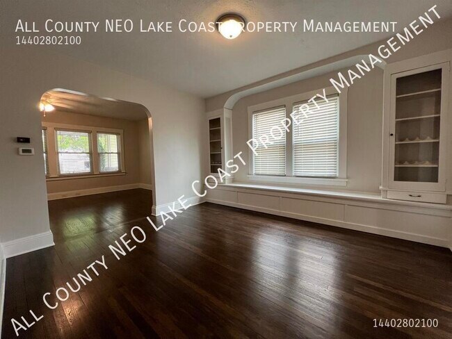 Foto del edificio - 1614 Larchmont Ave
