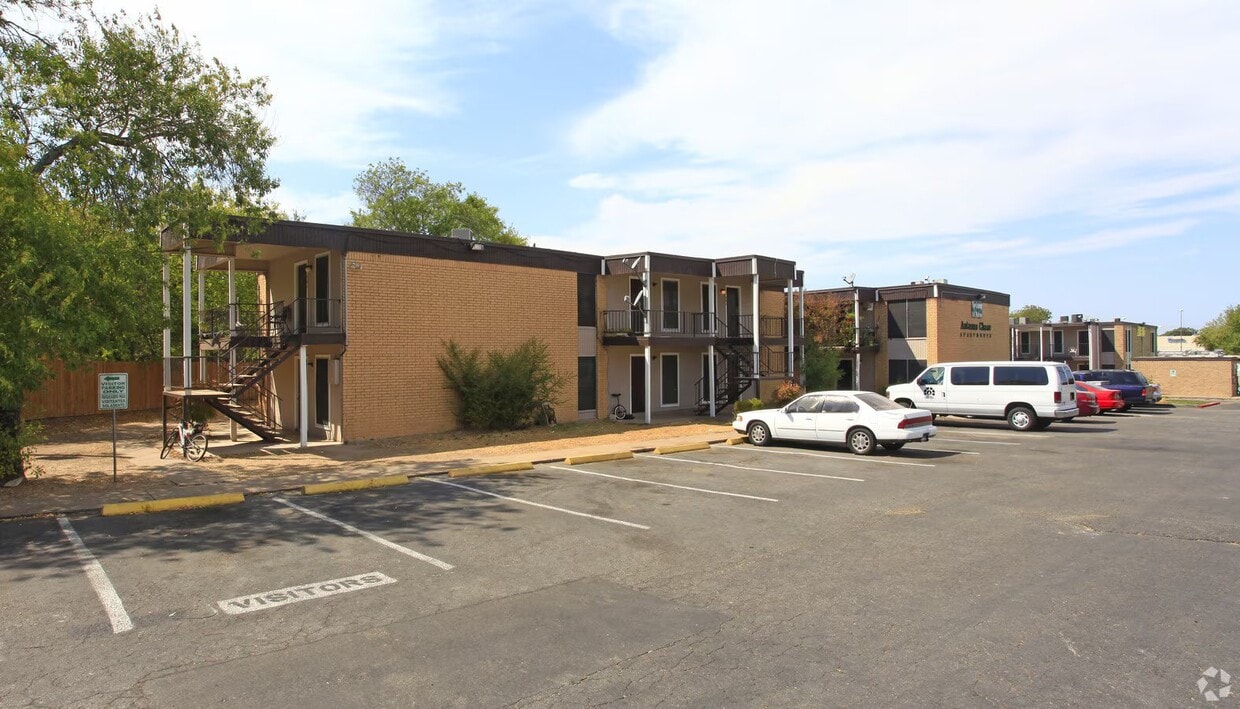 Building Photo - 8600 Research Blvd