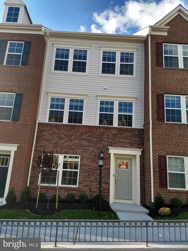 7586 Warburg Way, Hanover, MD 21076 Townhome Rentals in Hanover MD