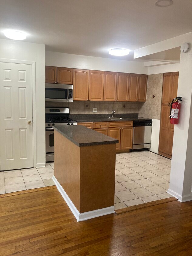 8112 Avenue J, Brooklyn, NY 11236 House for Rent in Brooklyn, NY