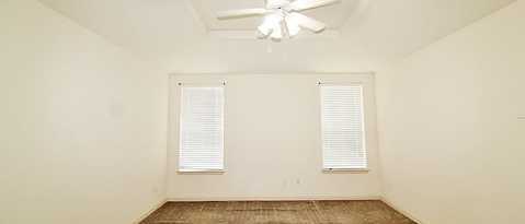 Foto del edificio - 6218 Bentwood Dr