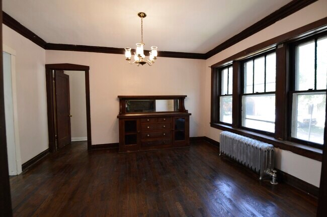 Foto del edificio - 3741 W Roscoe St