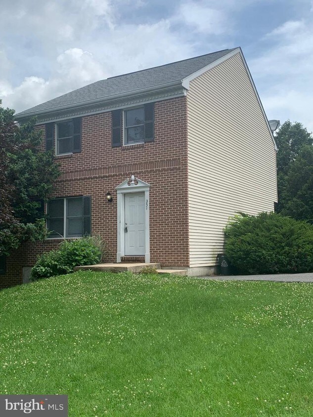 351 Drew Ct, Birdsboro, PA 19508 Townhome Rentals in Birdsboro PA