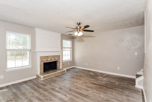 Building Photo - 2809 Golden Club Bend