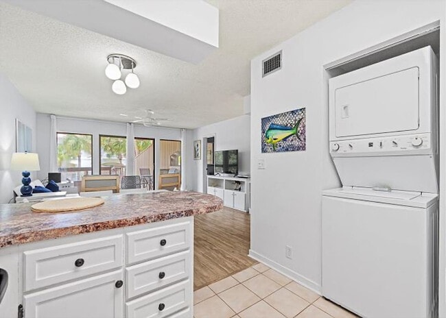 Building Photo - 130 Ocean Hibiscus Dr