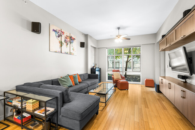 Foto del edificio - 150 Dorchester Ave