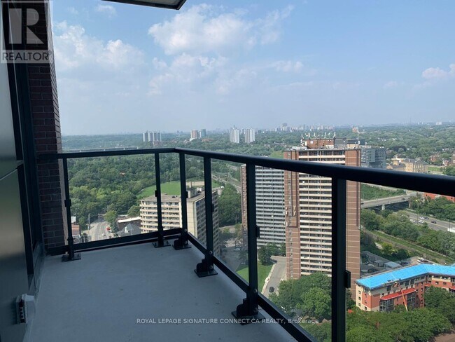 Photo du bâtiment - 130 River St