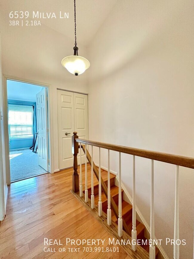 Foto del edificio - 6539 Milva Ln