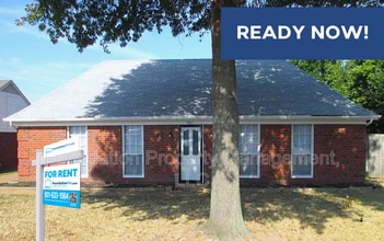 Building Photo - 7083 Gleneagles Dr