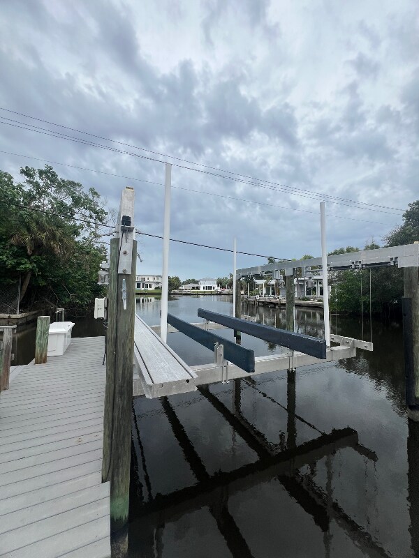 Foto del edificio - 5178 Oakmont Pl