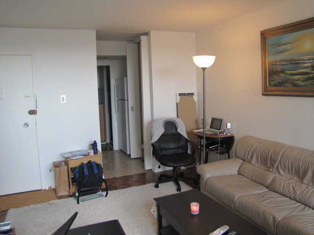 studio room - 224 W Rittenhouse Square