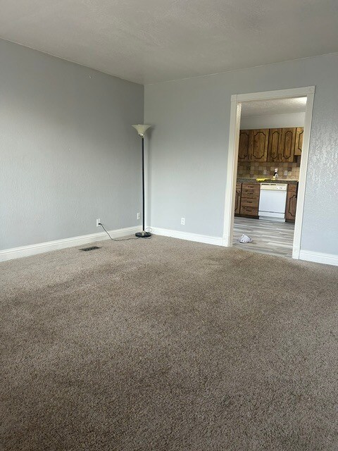 Building Photo - 1411 W 400 S