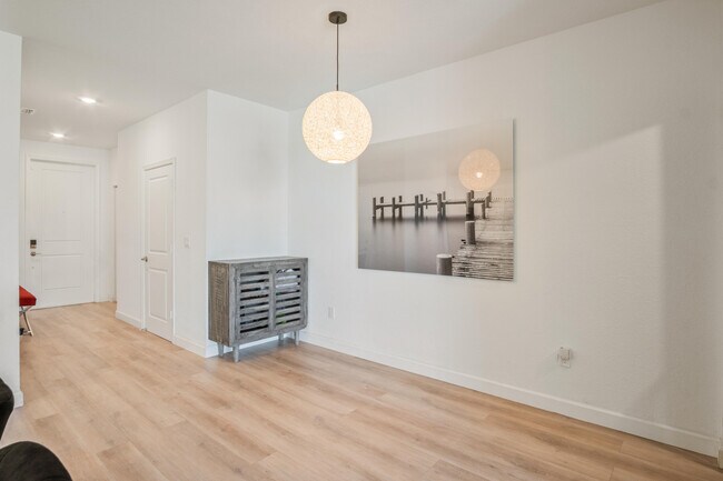 Foto del edificio - 852 SE grovebush Ln