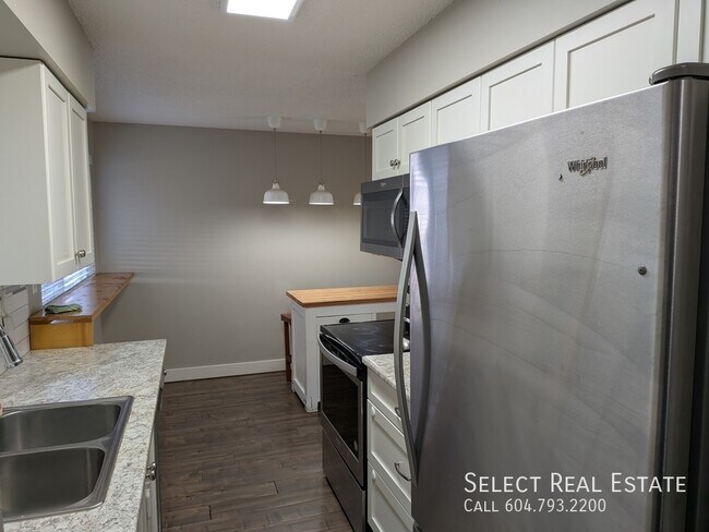 Photo du bâtiment - 45185 Wolfe Rd