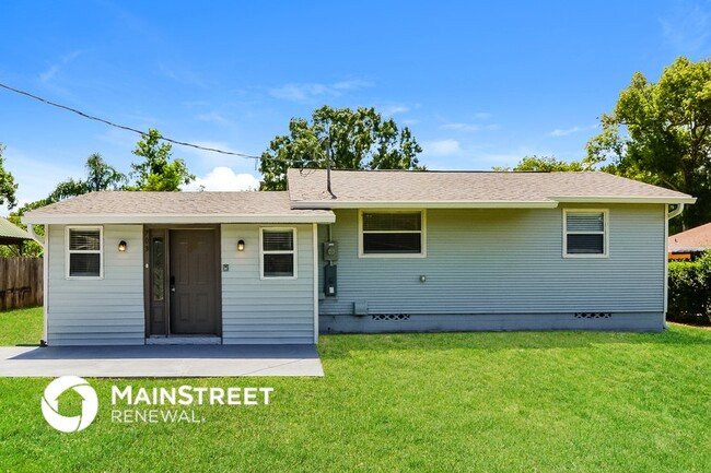 Building Photo - 703 Osceola Dr