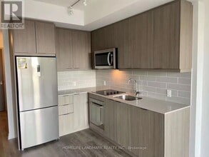 Building Photo - 38 Forest Manor Rd