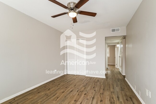 Building Photo - 690 Loyola Dr